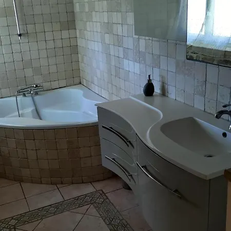 Au Coeur Des Marais Varaville